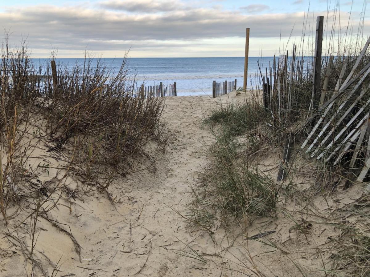 Queen Anne'S Revenge At The Beach Cottage Kitty Hawk Exteriér fotografie